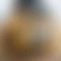 Kalebassenlampe Afrika mit Schatten Detailansicht mit Giraffen