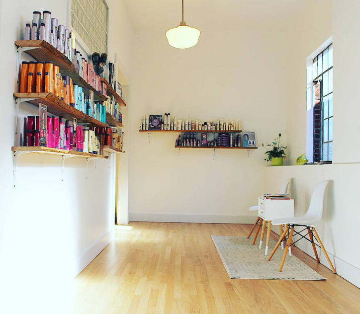 Salon in Corvallis Balayage, Ombre, Lash Extensions