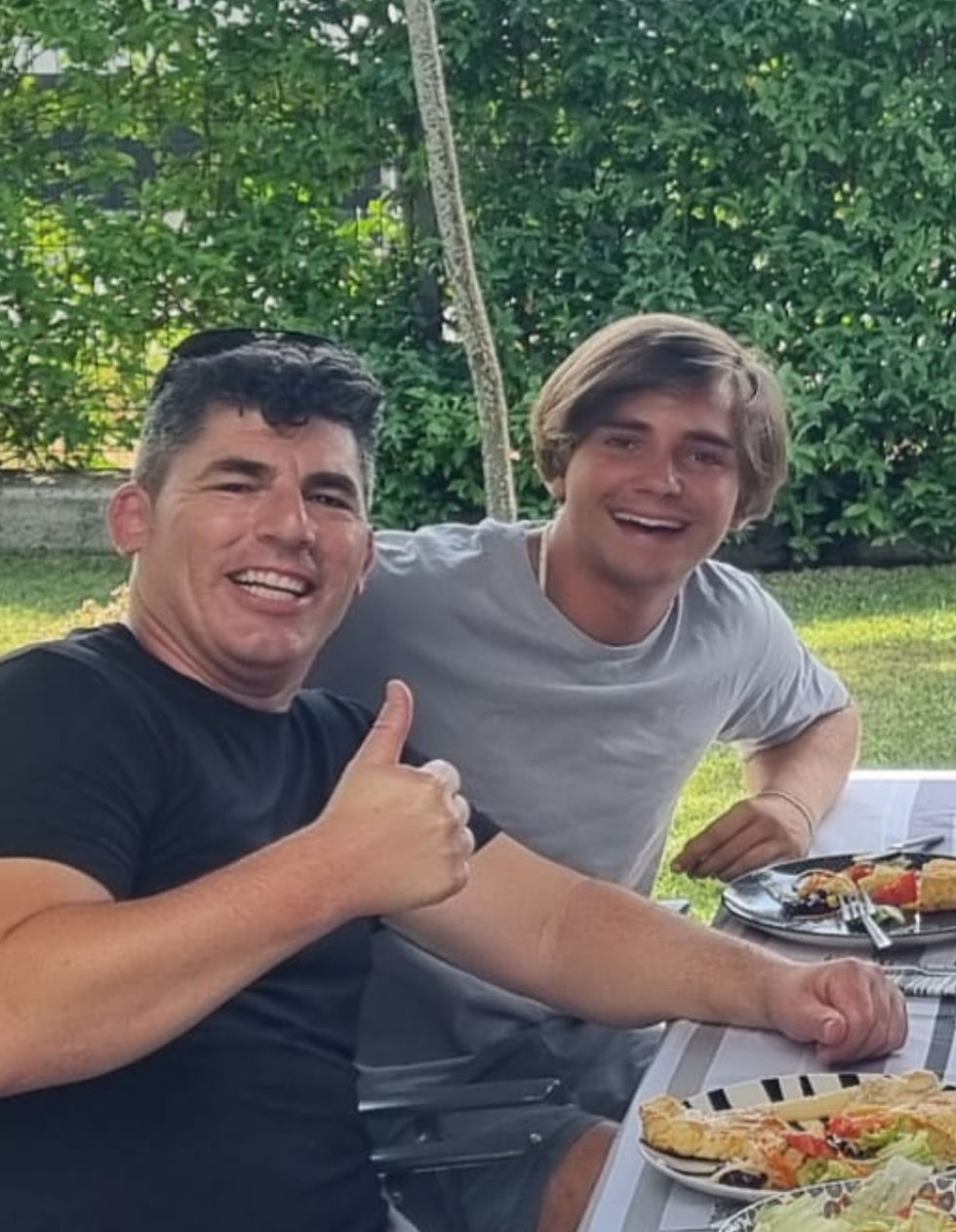 Rob e Iñigo en un parque de Toronto