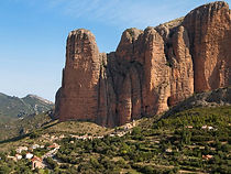 aventuras mallos de riglos.jpg