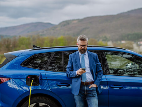 Elektrisch mieten: Worauf Sie bei E-Mietwagen achten sollten
