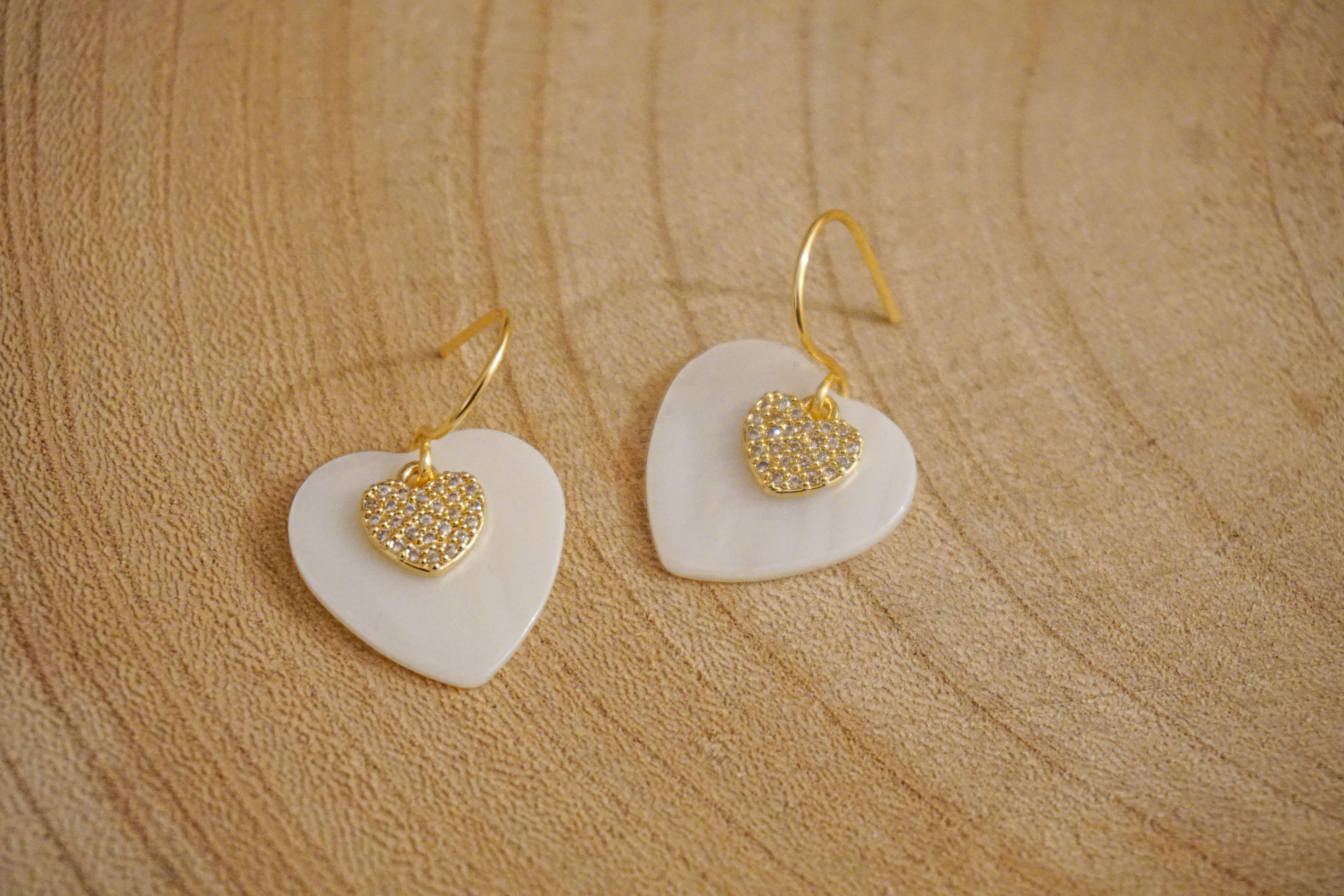 Orecchini Cuore Madreperla