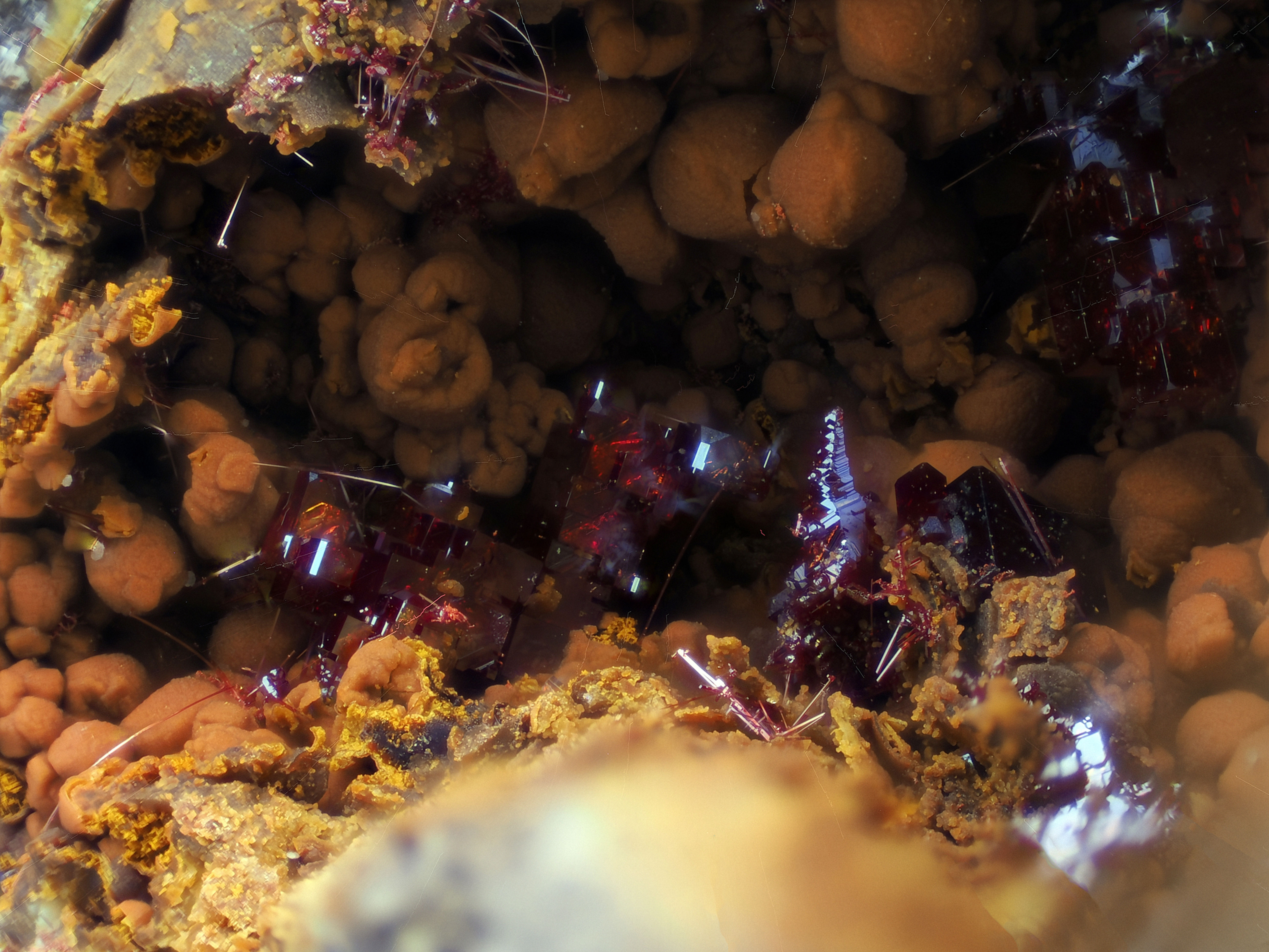 Cuprite  | Villecun, France - Micromount