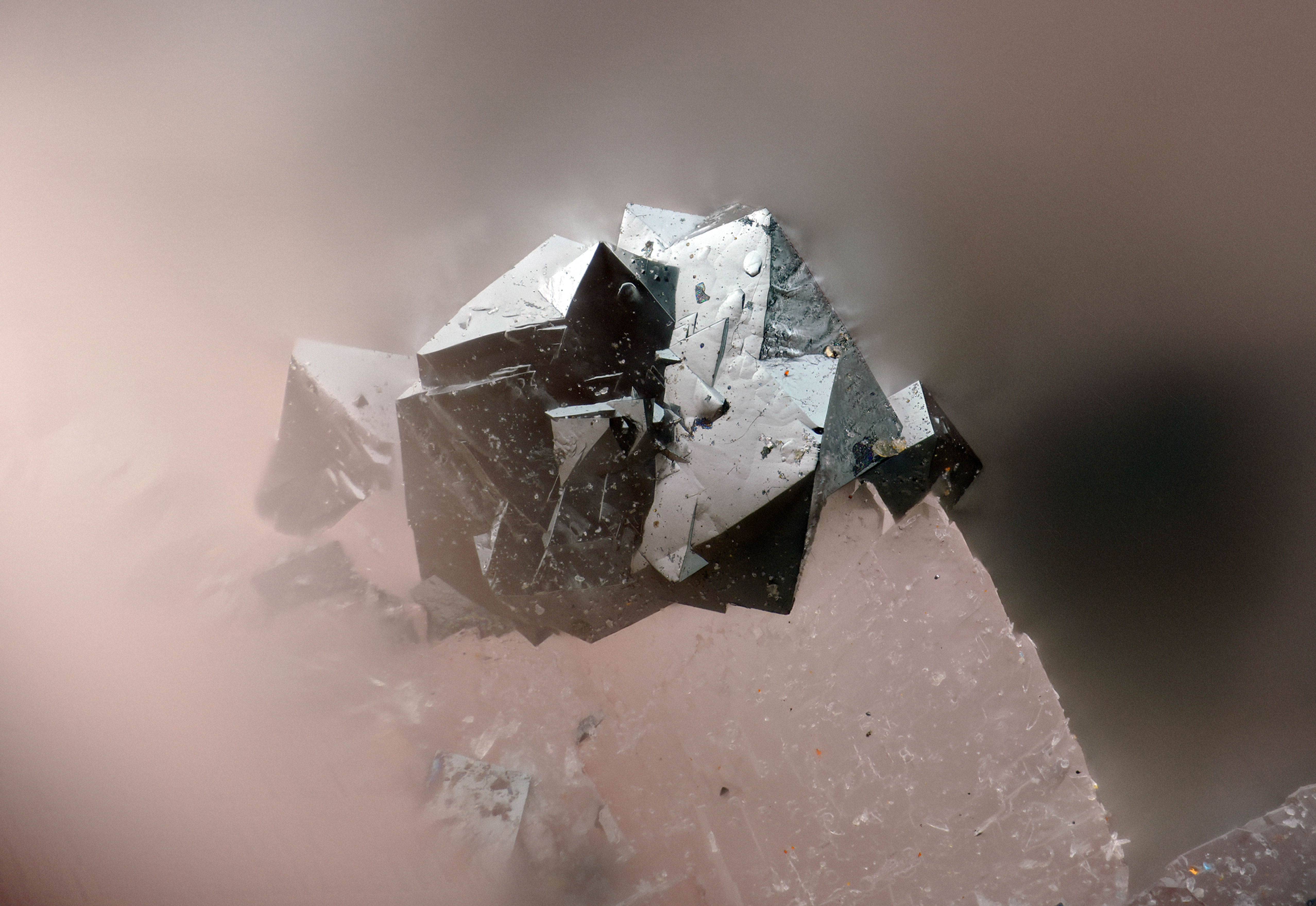 Hematite | Ightem, Maroc - Micromount
