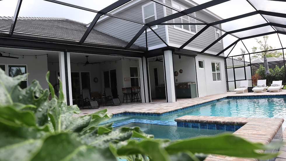 motorized screen transformation for Florida outdoor living