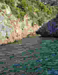 elephants kissing rocks amalfi