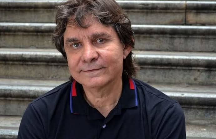 O músico mineiro faz o show de abertura da Semana Criativa de Tiradentes.