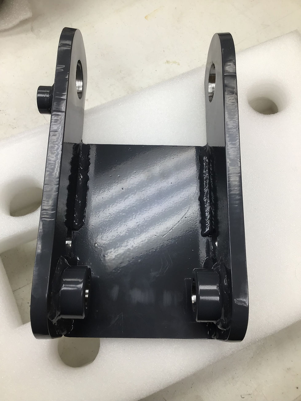 Thumbnail: 19480  Center Assembly Quick Change Buckets T6, T9 only