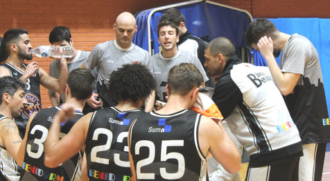 Galería de 86 fotografías del partido entre el Baloncesto Servigroup Benidorm y el Gandía Basquet