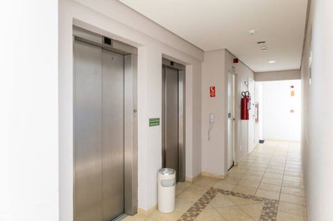 Elevadores de acesso à torre C