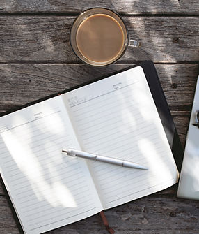 Ordinateur portable et le journal Topview