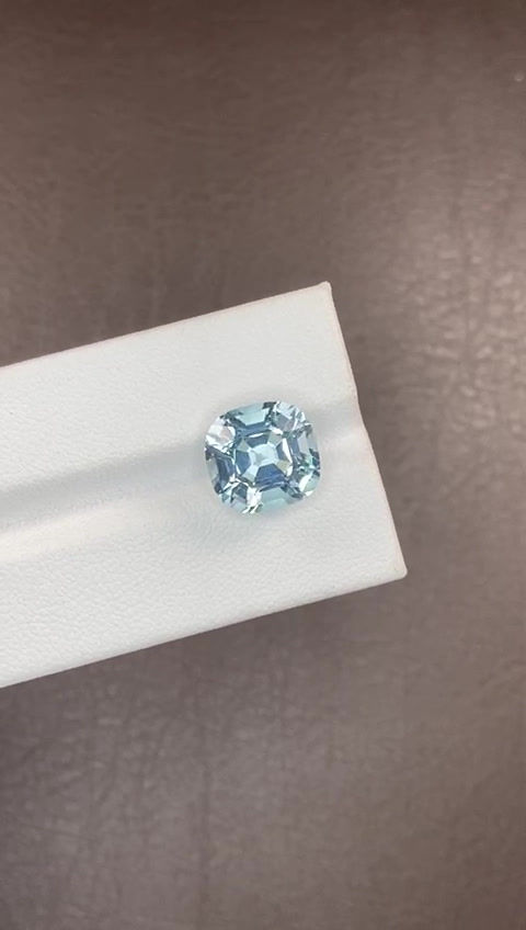 サムネイル： Aquamarine 5.69 Cts.