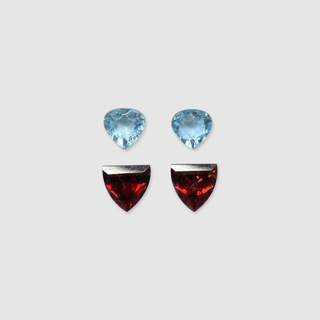 Sky Blue Topaz 1.10 Cts. & Garnet 2.10 Cts.