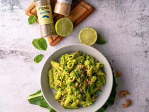 PASTA COM MOLHO VERDE