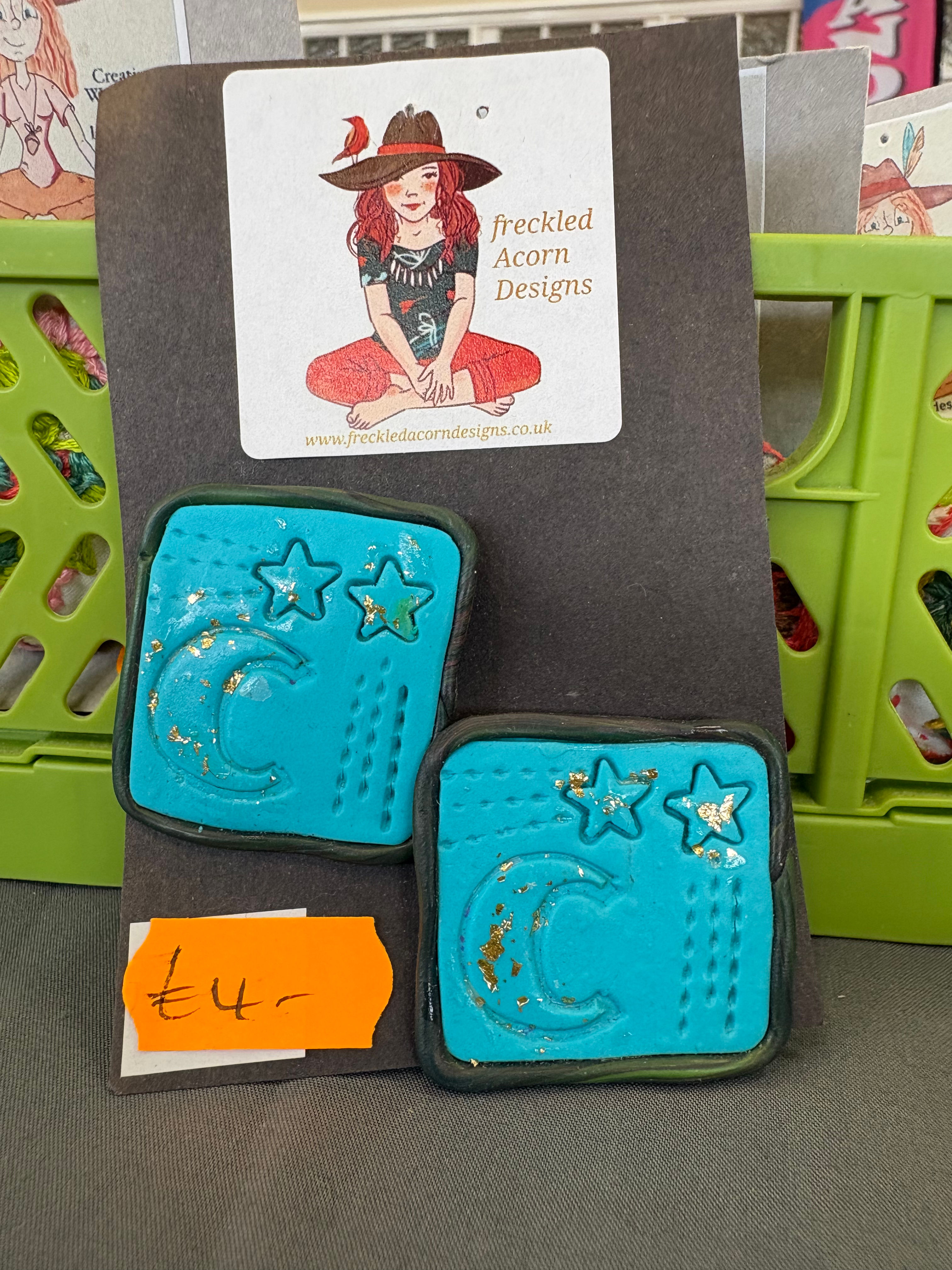 Friendships pins 