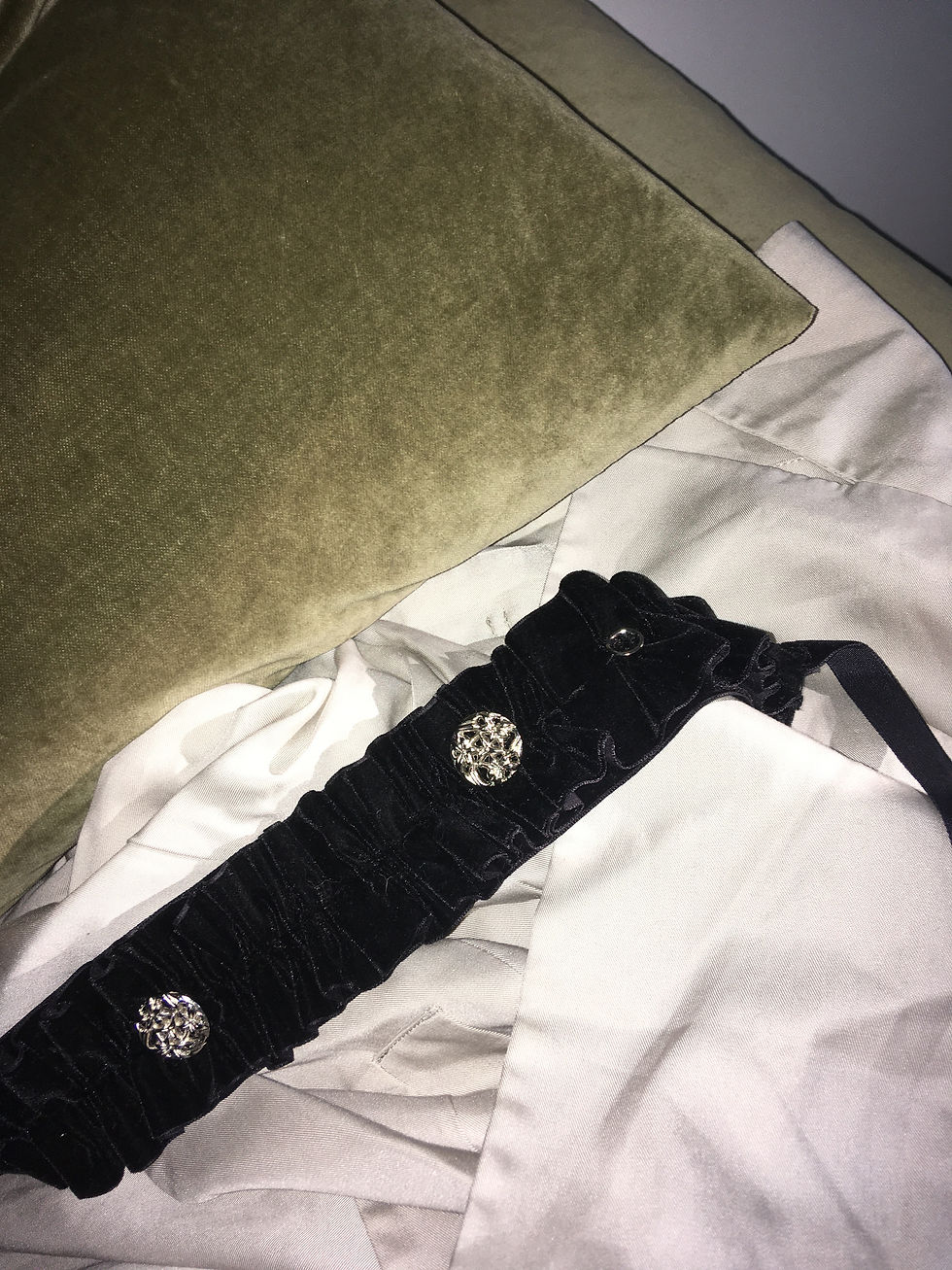 Thumbnail: Black Velvet Ruffles Headband
