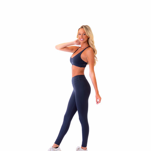 Close-up of Stone Grey seamless sculpt sports bra fabric detail