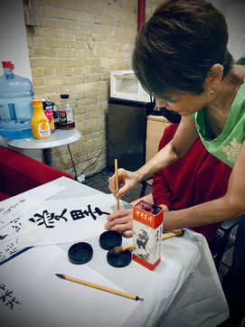 Calligraphy workshops - photos by Isorine Marc2913.jpeg