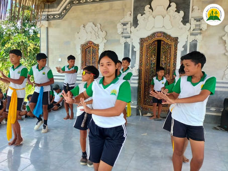 Preparations to Welcome Indonesia's Independence Day