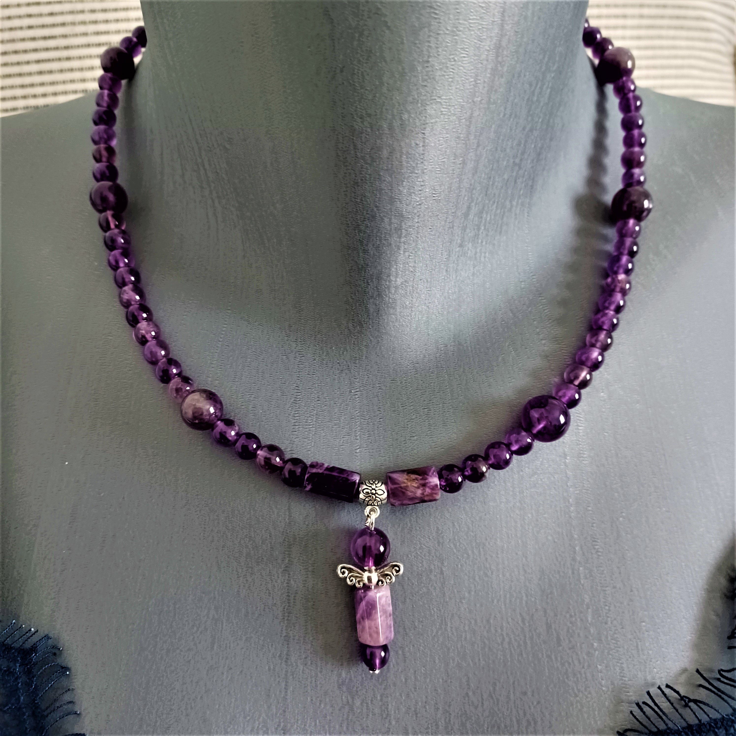 Collier 47 cm perles naturelles améthyste