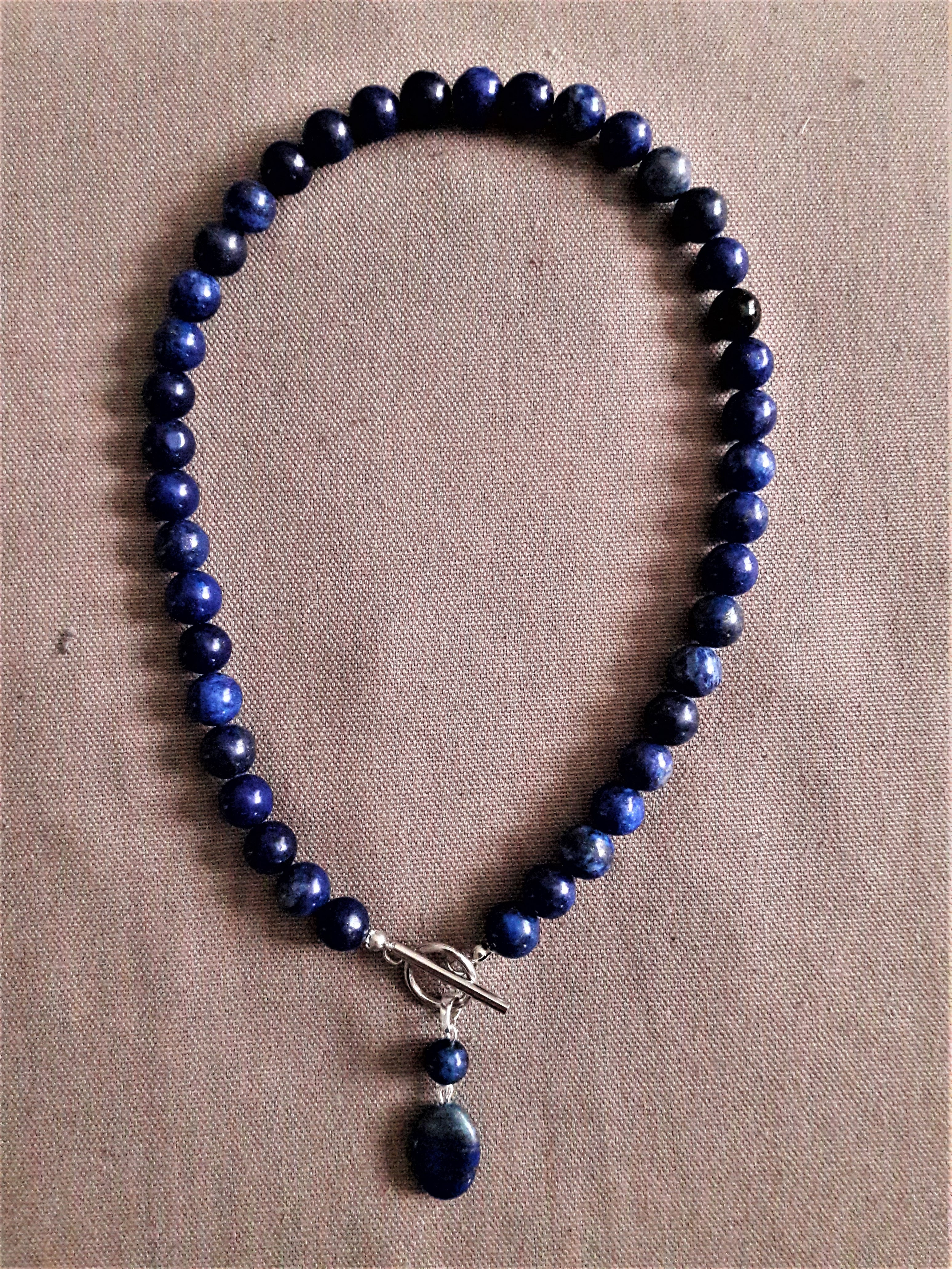 Collier 45 cm véritables pierres de lapis lazuli