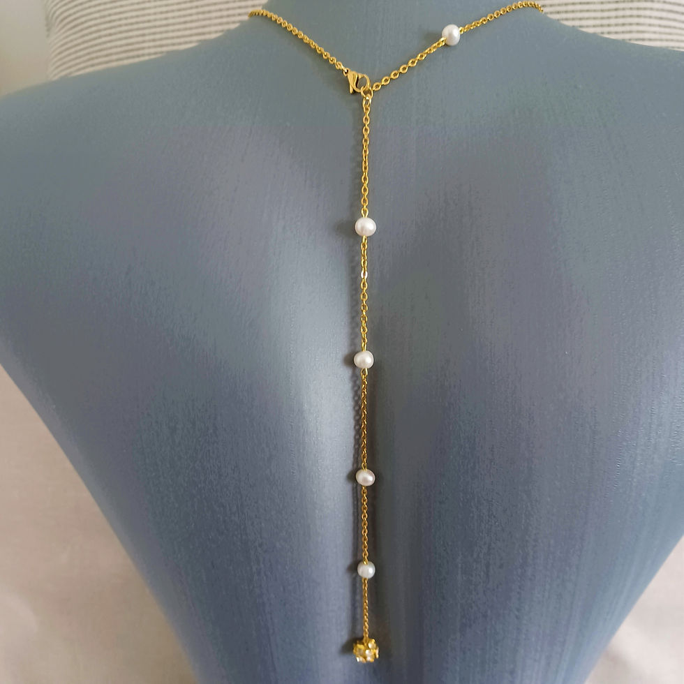 Collier dos mariée Perles naturelles d'eau douce et perles strass