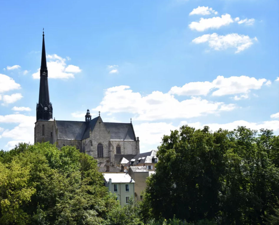 Pithiviers-02-61b125d39f664e8497f3b6b986d83ad5_edited.jpg