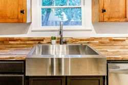 18_Heart of Bend Rental_Kitchen