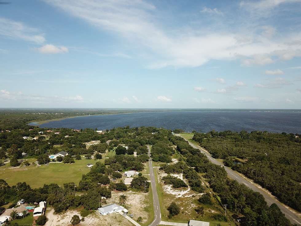 Thumbnail: Willow Cir - Waterfront 1/2 Acre Cul De Sac