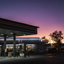 croppedcroppedpexelsphoto3116970jpegcssrgbdl7elevenstorephotoduringsunset3116970jpgfmjpgJP