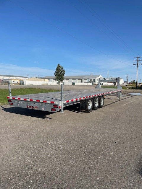 Thumbnail: One Sixteen***102x30***25k Gooseneck Straight Deck