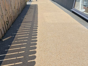 New Resin Bound Stone Carpet Installation in Leinster – Resin Mill Meadow Finish