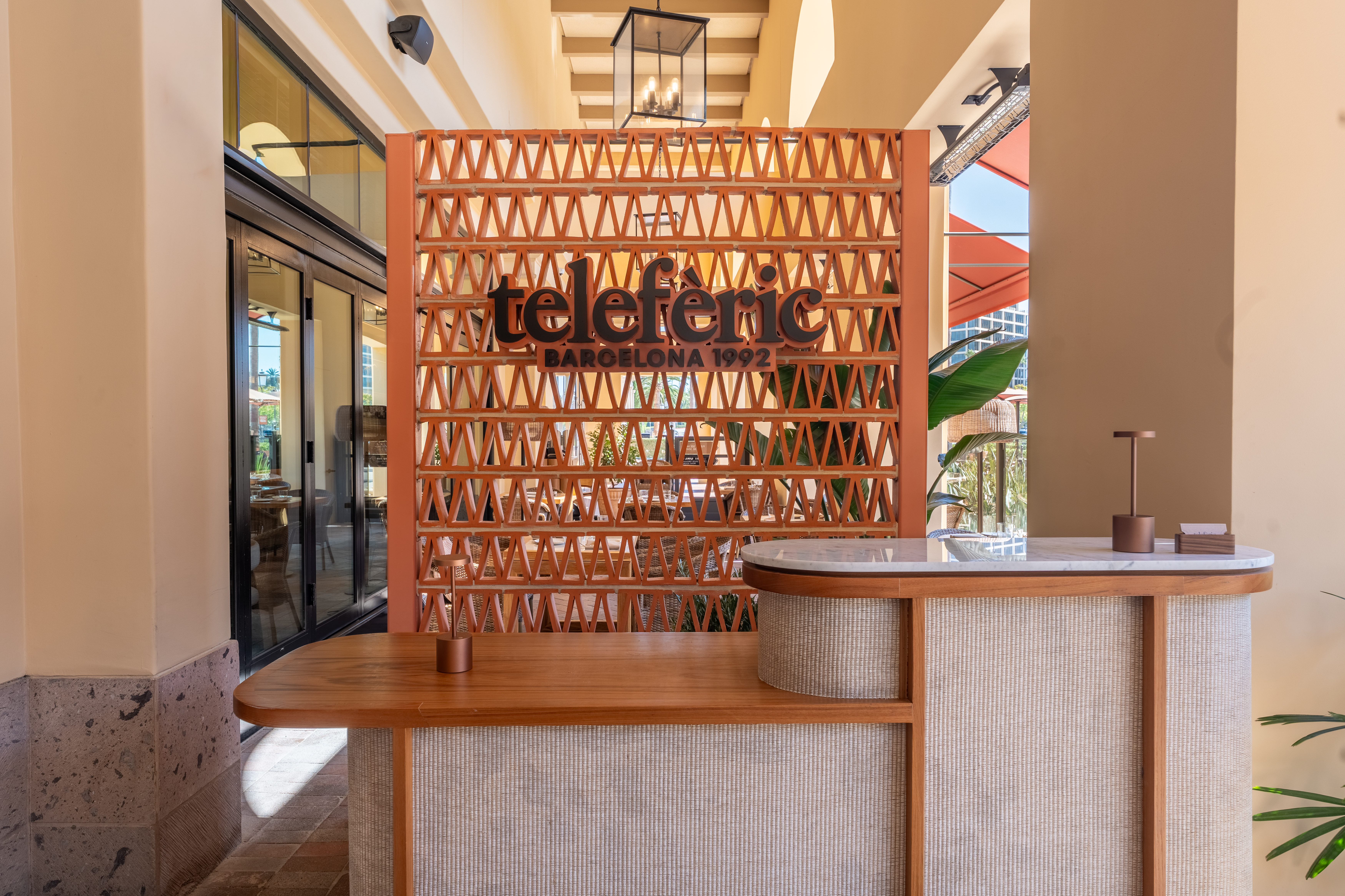 Telefèric Barcelona Newport Beach — interior detail