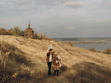 РОМА, КАТЯ ТА СОЛОМІЯ