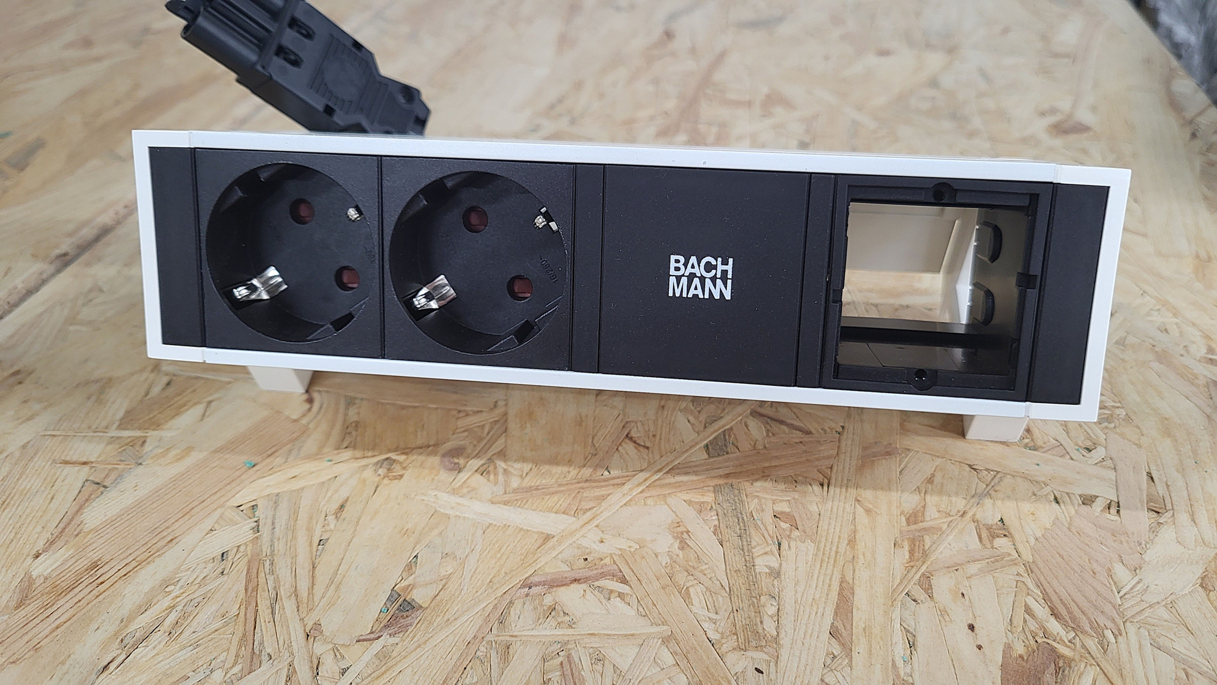 Auf-Tisch-Steckdose von Bachmann