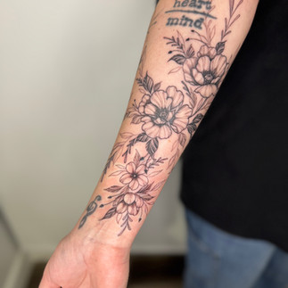 botanical fineline tattoo artist chicago