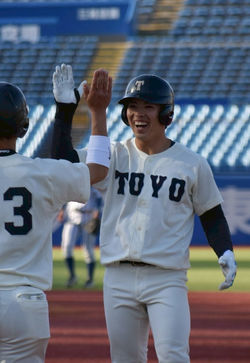  山田　隼