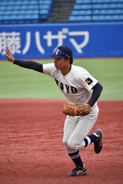山田　隼