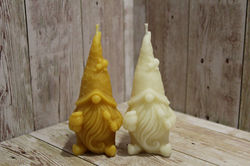 Beeswax Gnome bee Candle - yellow and white front