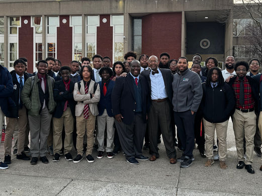 The African American and Latino Alumni Association (A4) airms to give back to the community that once provided them with so many opportunities.