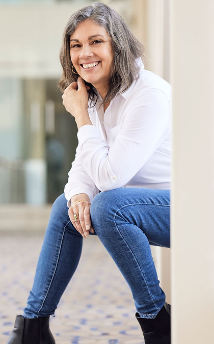 ME SITTING IN JEANS (KERSTI PHOTO).jpg