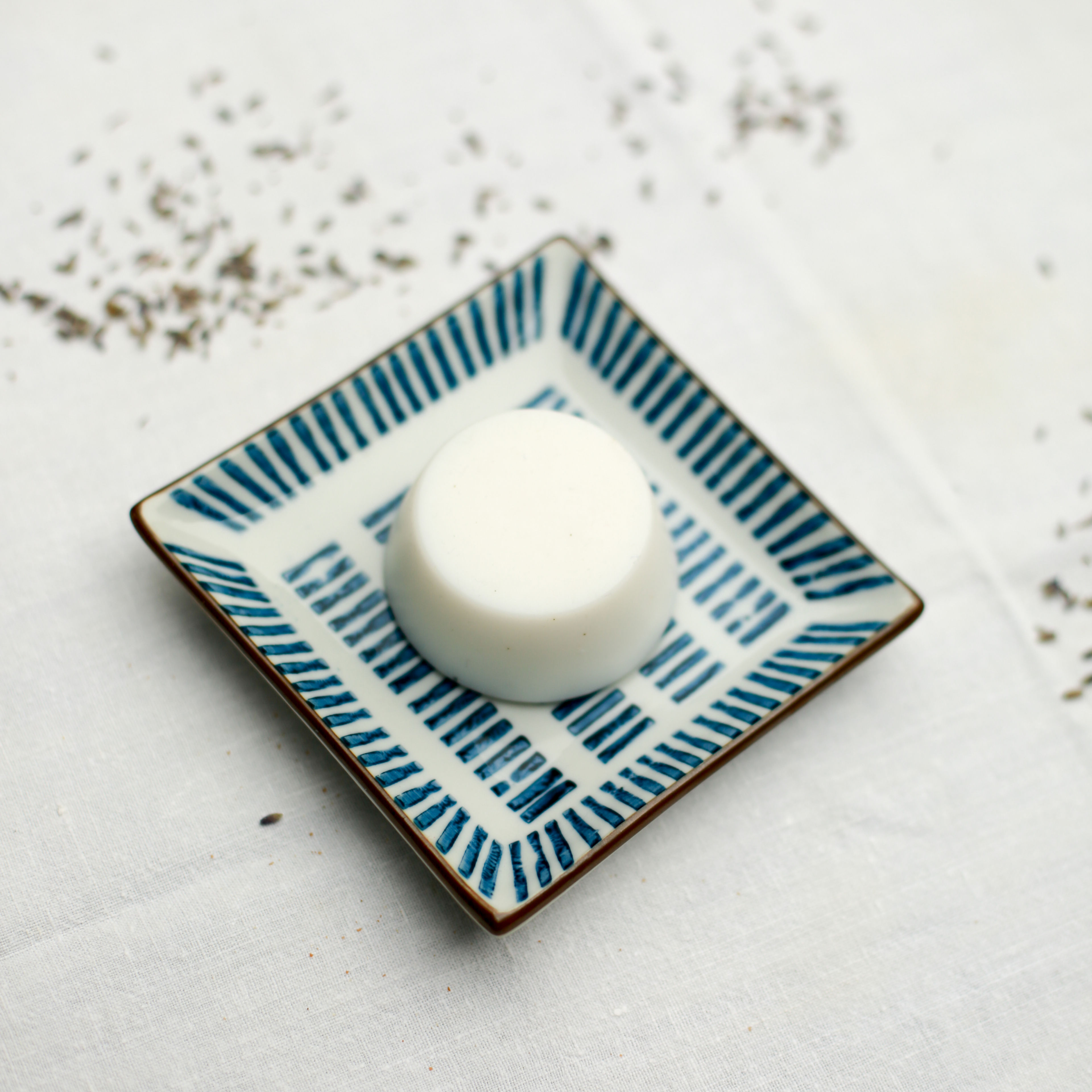 SABÃO REGENERADOR | REGENERATING SOAP | ESTEVA 80gr