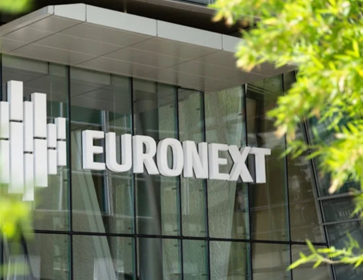 Amsterdam Financial Market attracts global investors