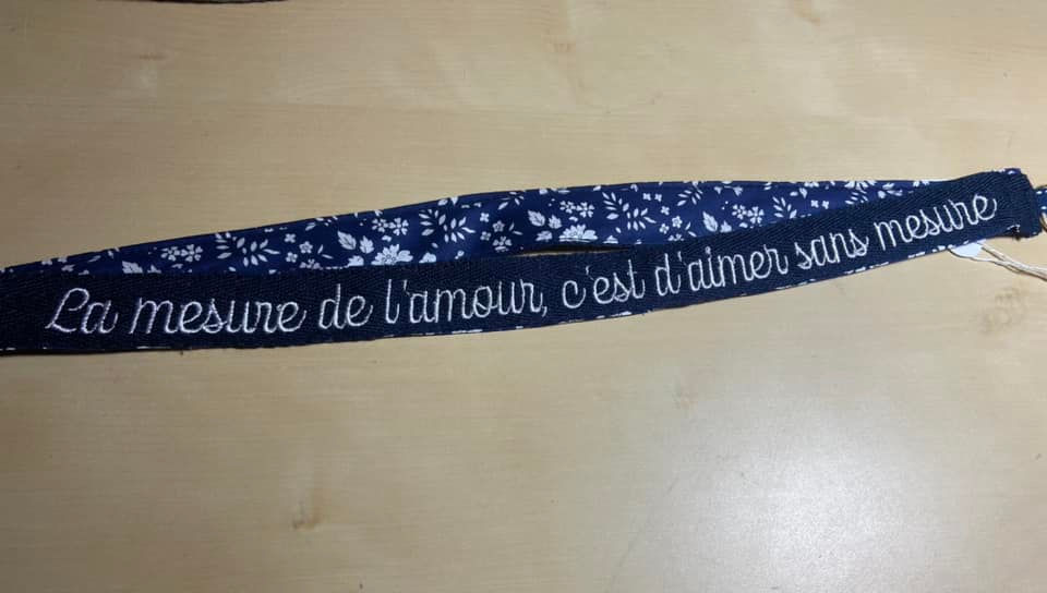 Miniature : LES PORTE CLES TOUR DE COU PRETS A EXPEDIER