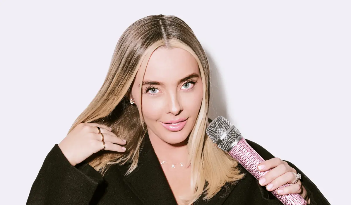 The Skinny Confidential with Lauryn Bosstick