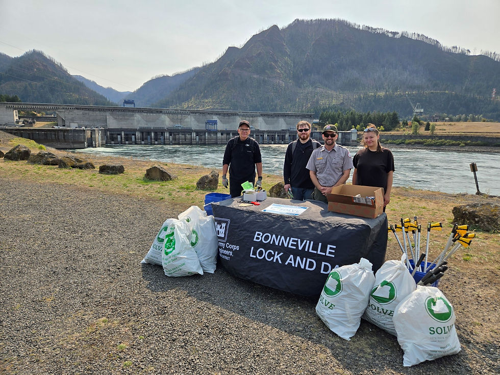 Volunteers and U.S. Army Corps of Engineers Park Rangers at Bonneville Lock and Dam to celebrate World Rivers Day during SOLVE's Beach & Riverside Cleanup.