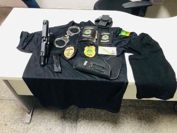 Homem é preso em flagrante após se passar por policial civil