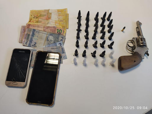 Homem é detido por tráfico de drogas no povoado Ribeira