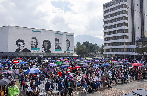 Estudiantes Un.jpg