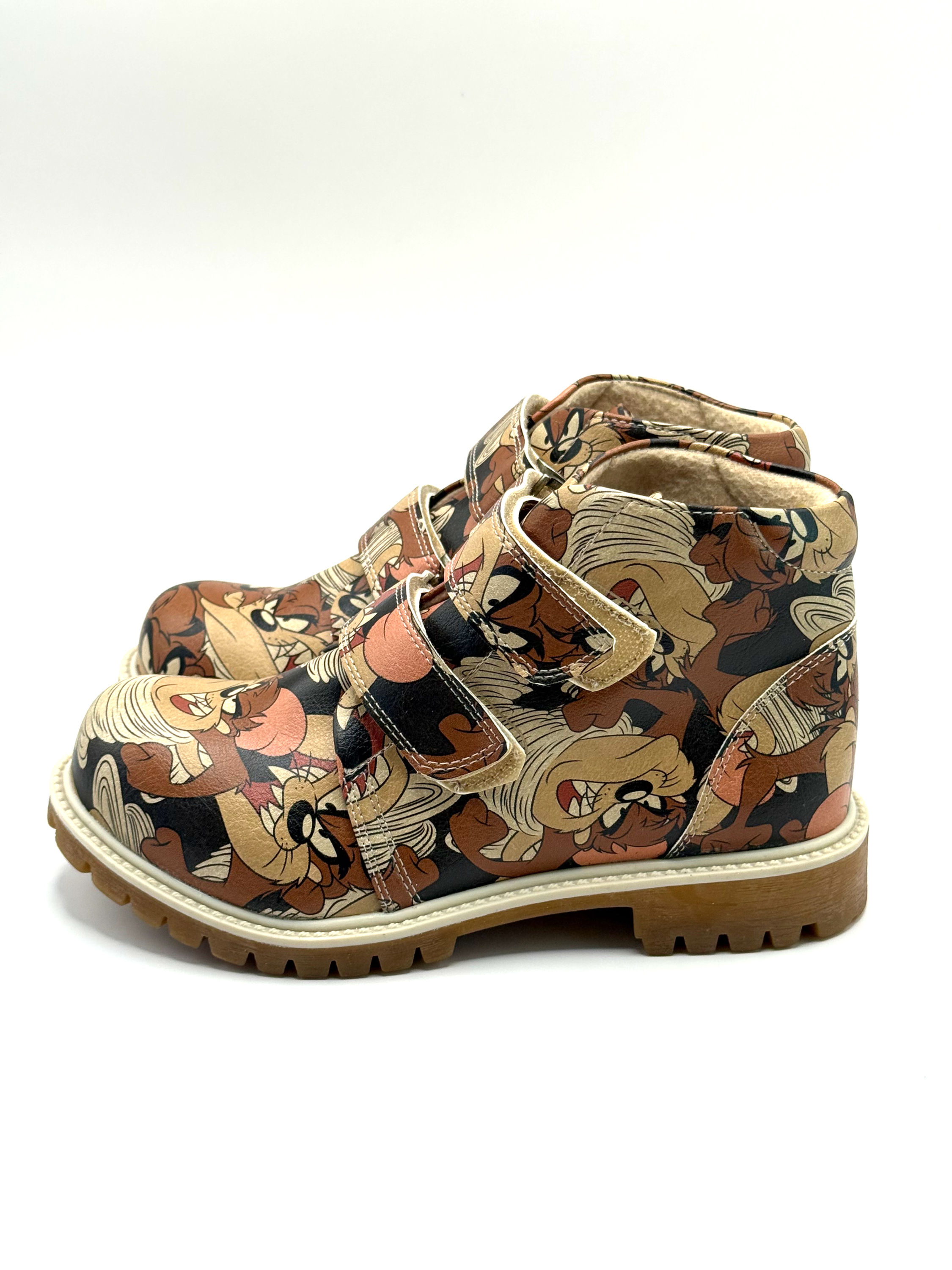 Boots Dogo
